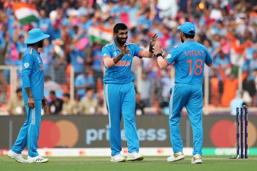 Jasprit Bumrah celebrating with Virat Kohli vs Pakistan [Getty Images]