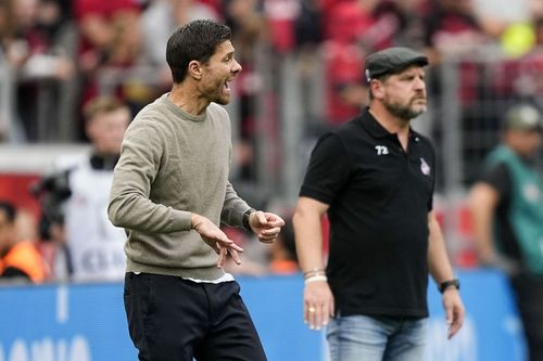 Xabi Alonso (left) has admirers at the Santiago Bernabeu