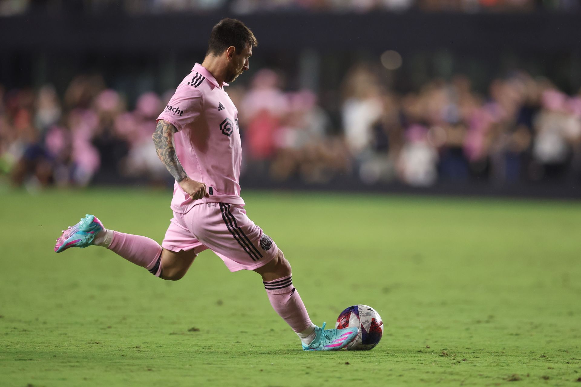 Lionel Messi (via Getty Images)