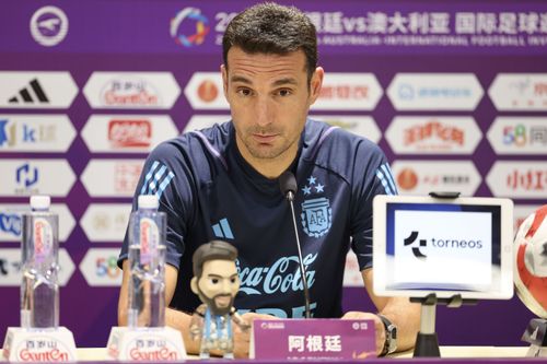 Lionel Scaloni gave the Herons star minutes against Paraguay.