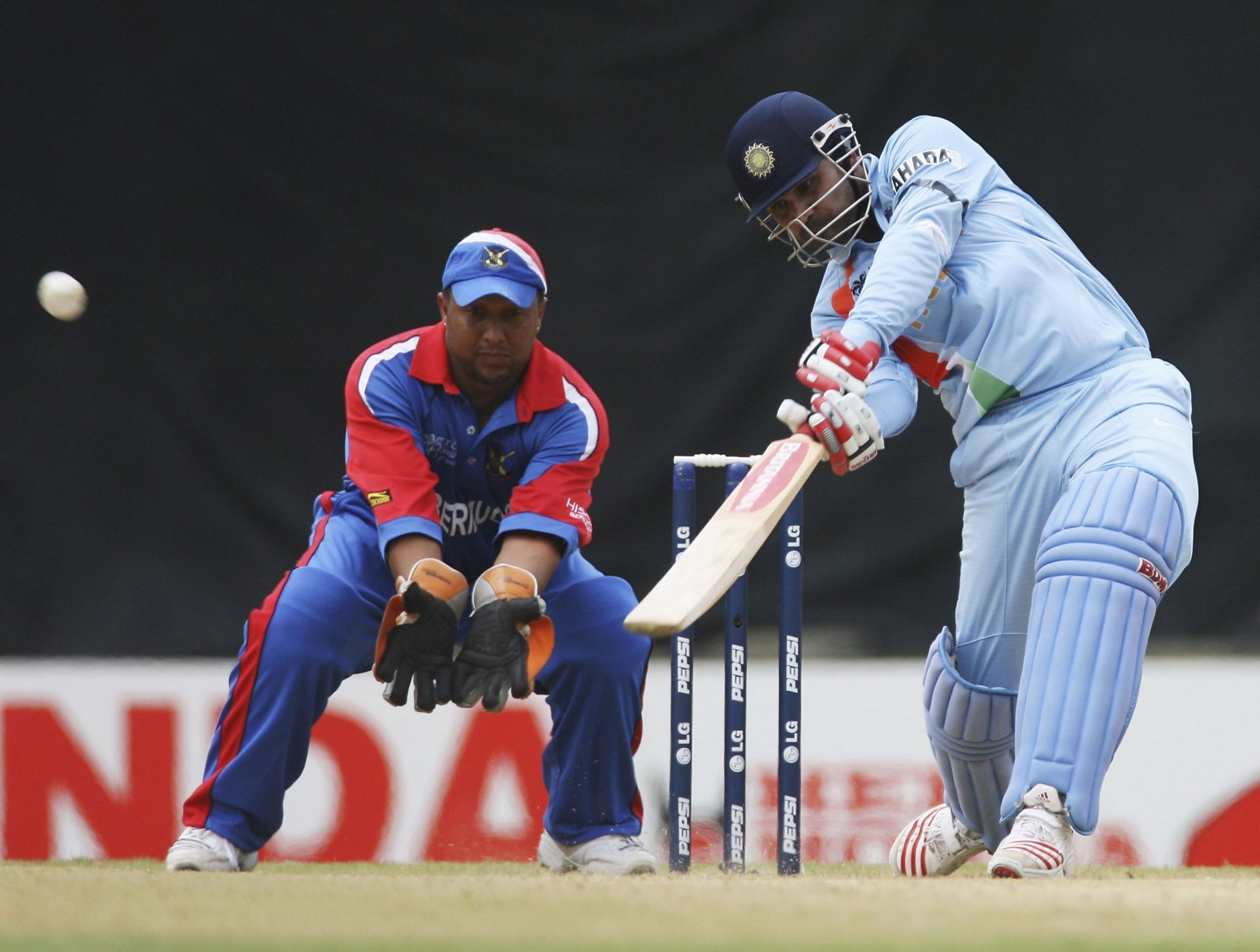 Sehwag tore into Bermuda's bowling attack