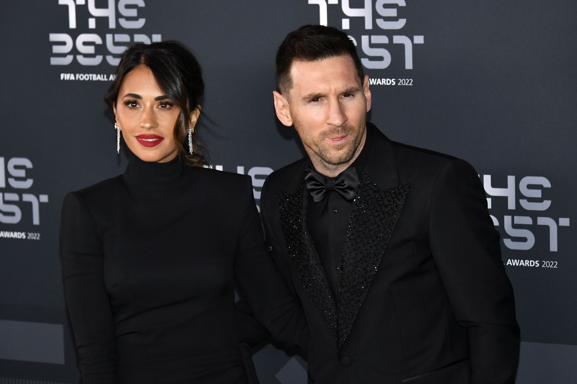 Lionel Messi and Antonela Roccuzzo (via Getty Images)