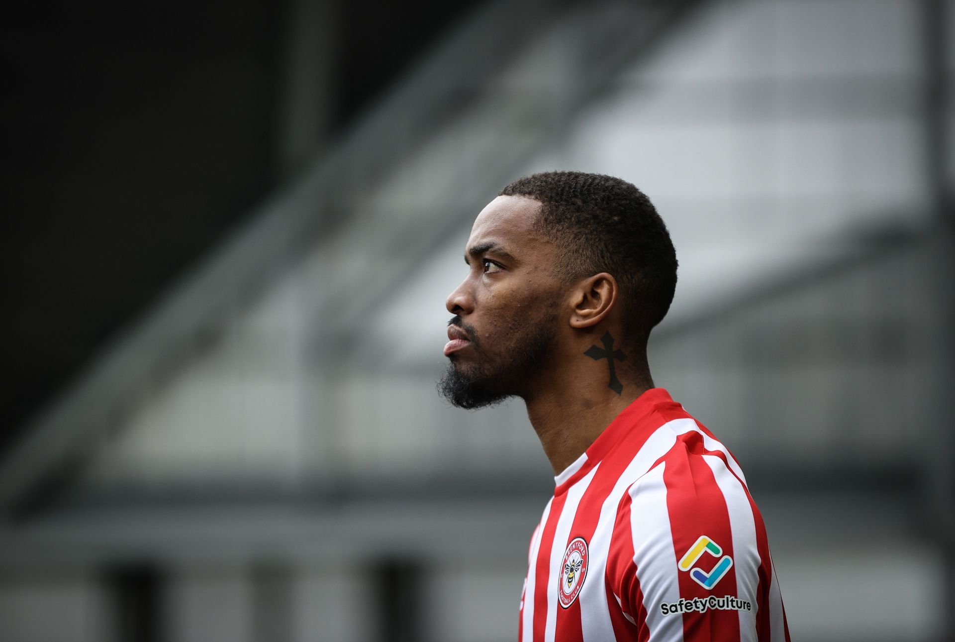 Brentford FC v Aston Villa - Premier League