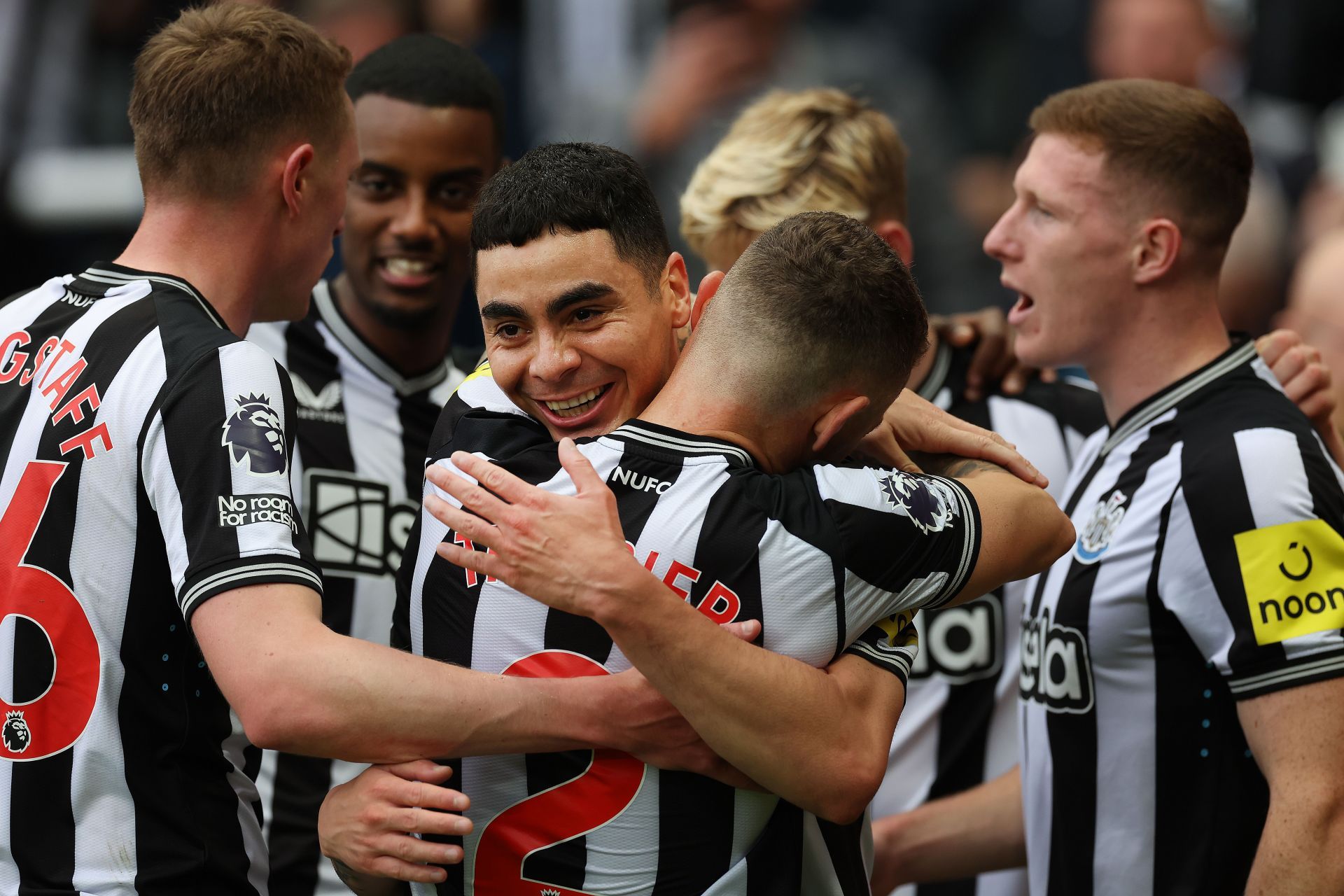 Newcastle United v Burnley FC - Premier League