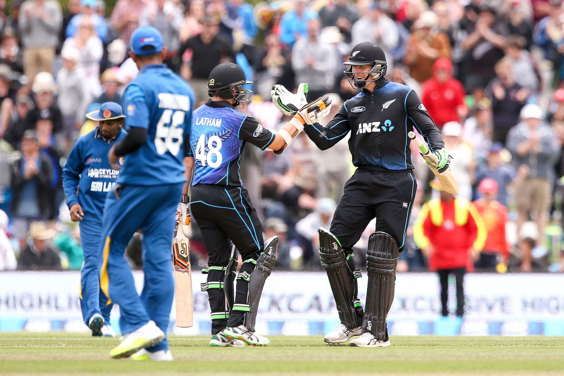 Martin Guptill bulldozed Sri Lanka