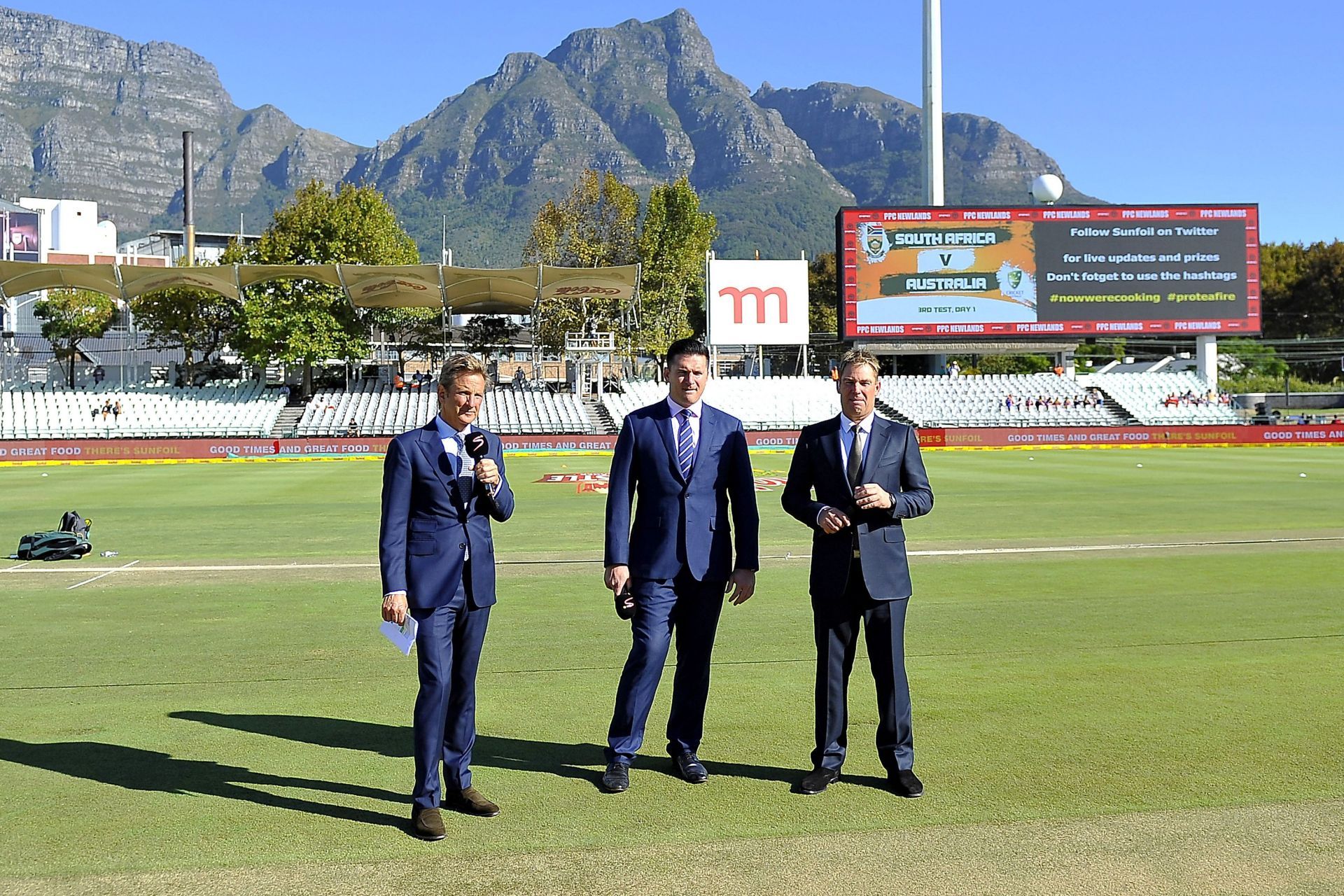 South Africa v Australia - 3rd Test: Day 1