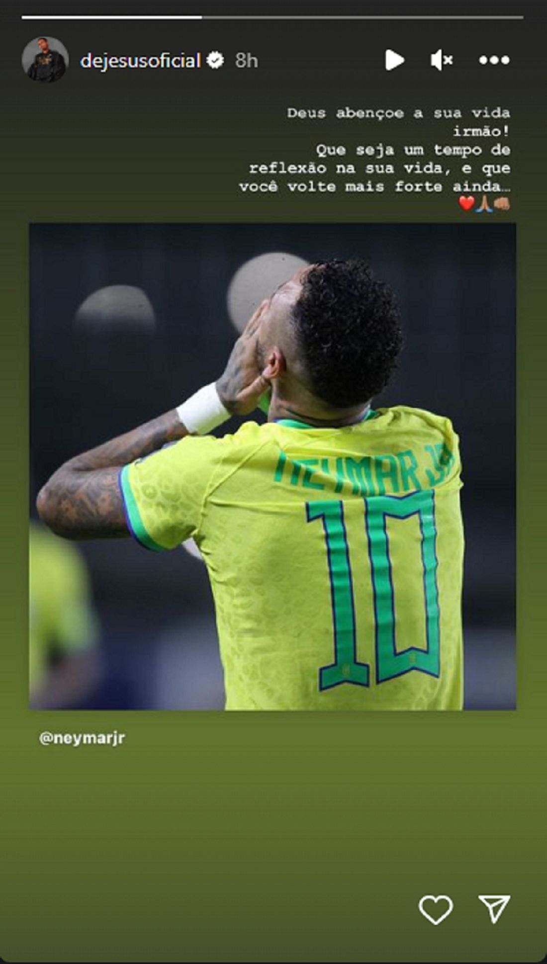 Gabriel Jesus reaches out to Brazilian compatriot