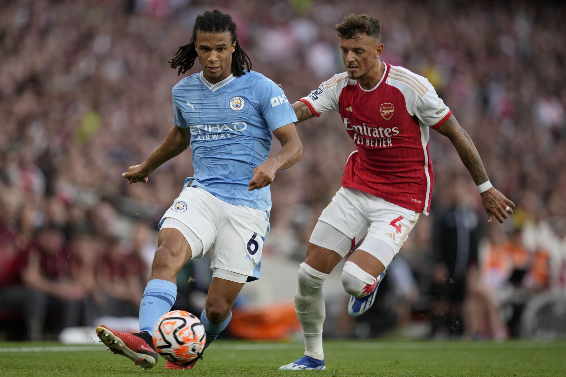 Ben White (right) is likely to extend his stay at the Emirates.