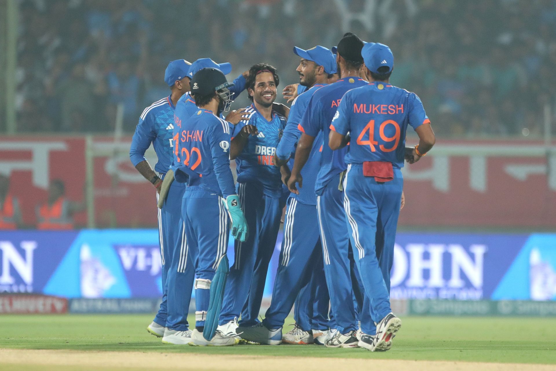 India v Australia - T20I Series: Game 1