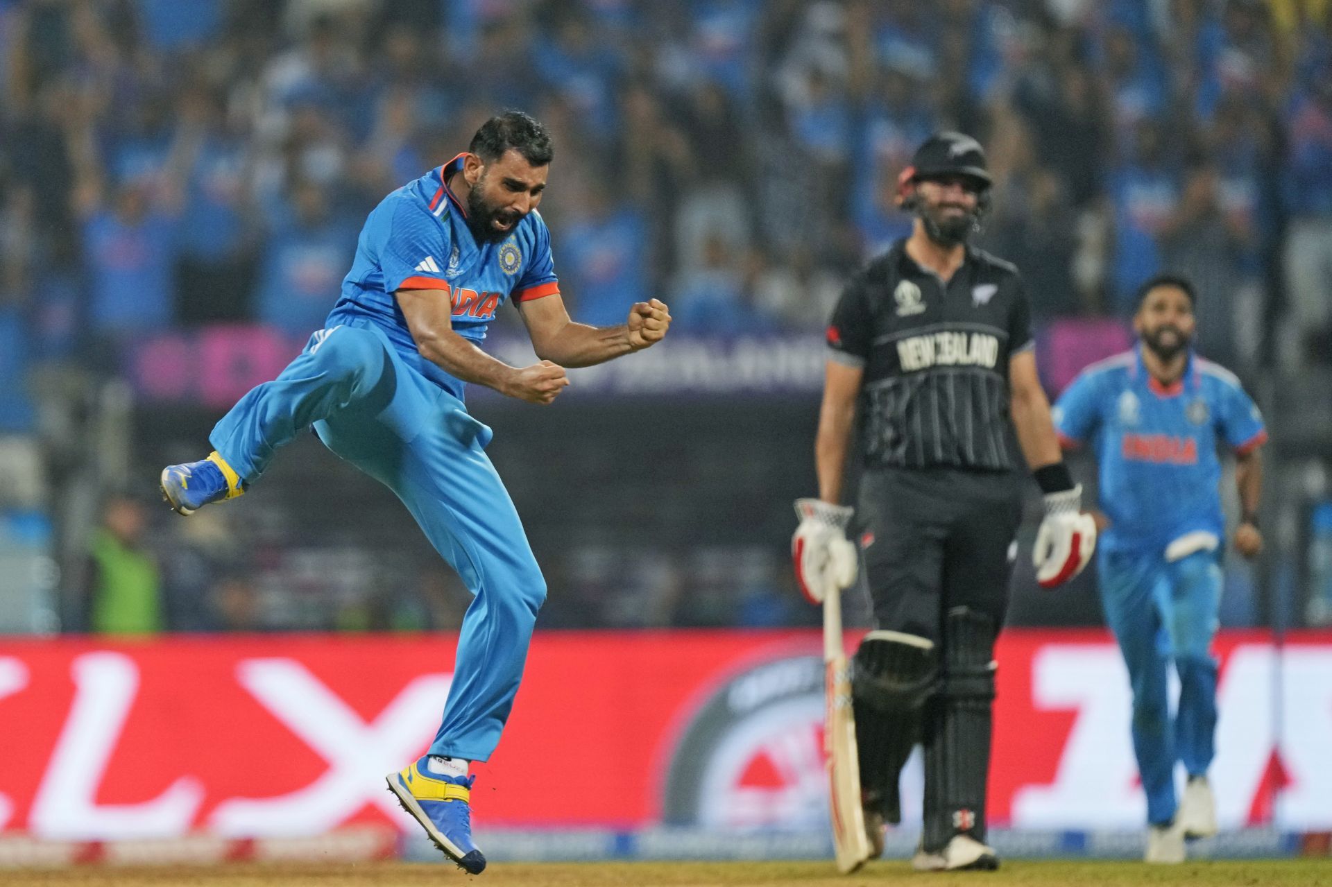 Mohammed Shami&#039;s bursts kept India in the game