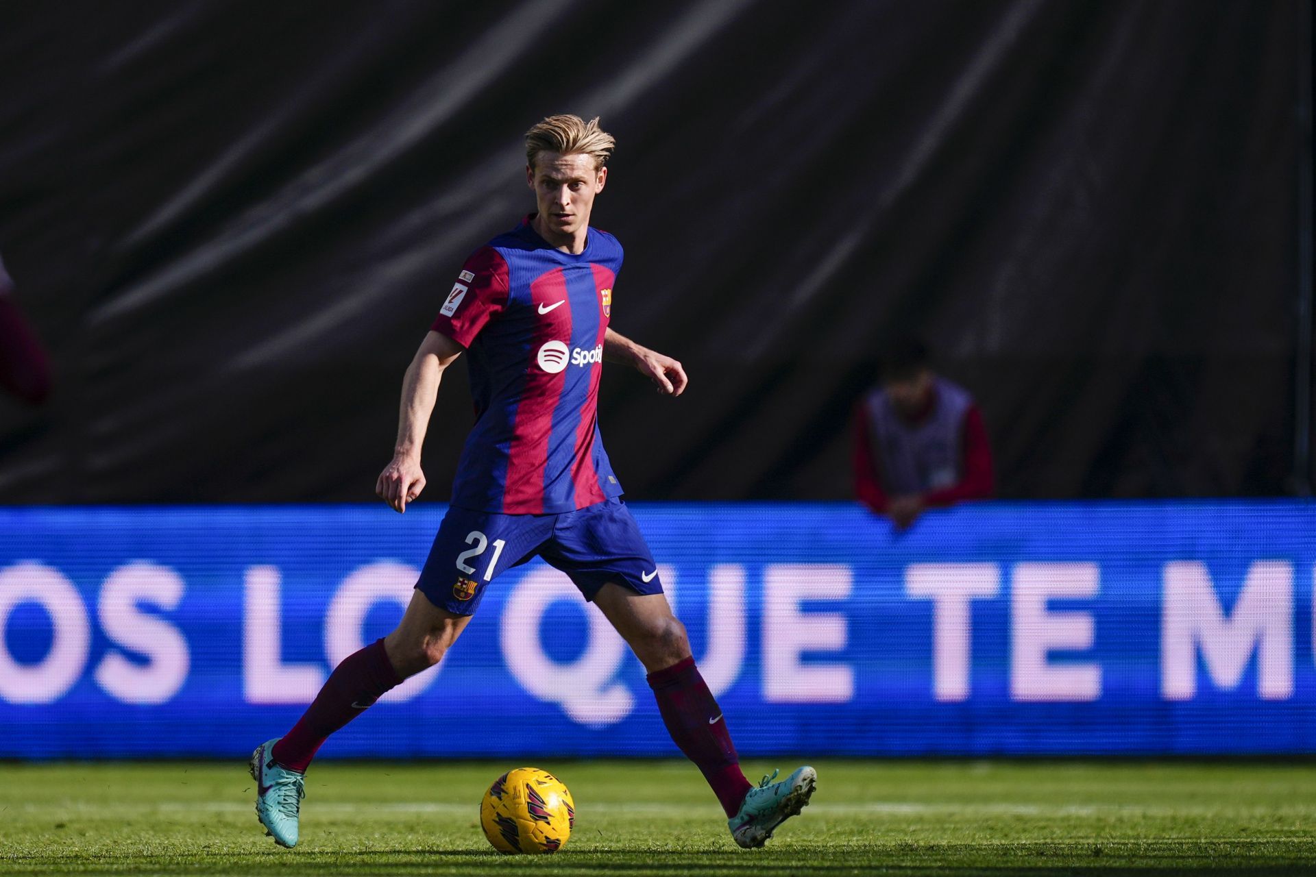 Frenkie de Jong remains a key figure at the Camp Nou.