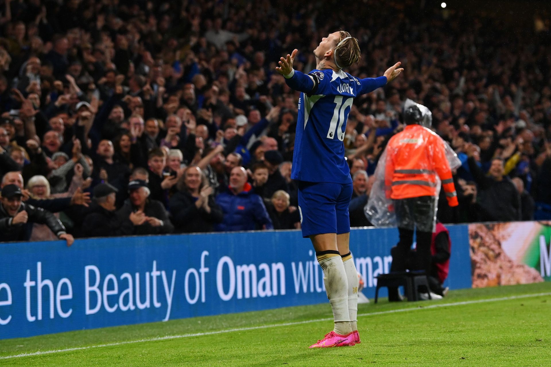 Mykhailo Mudryk for Chelsea (via Getty Images)