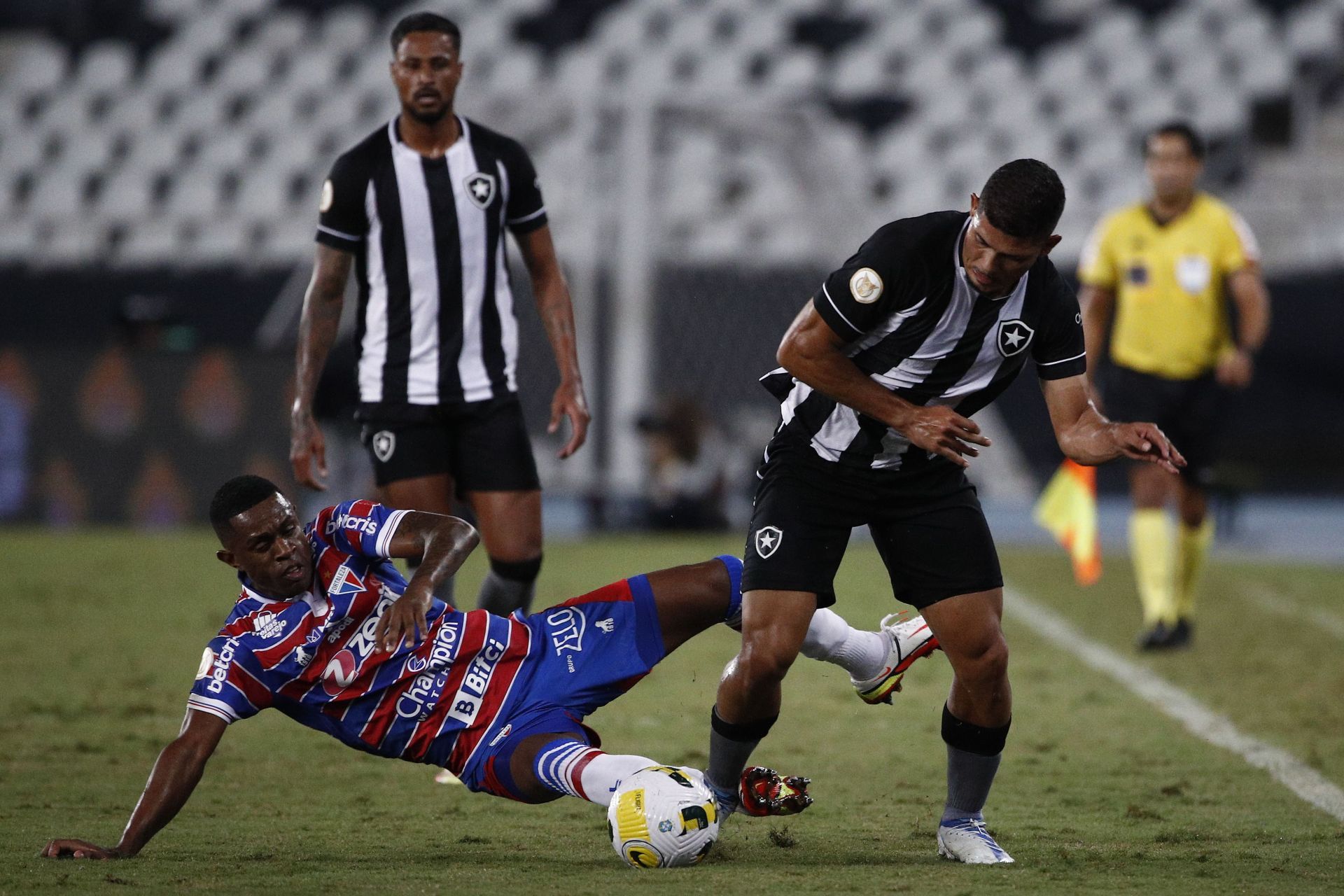 Botafogo v Fortaleza - Brasileirao 2022