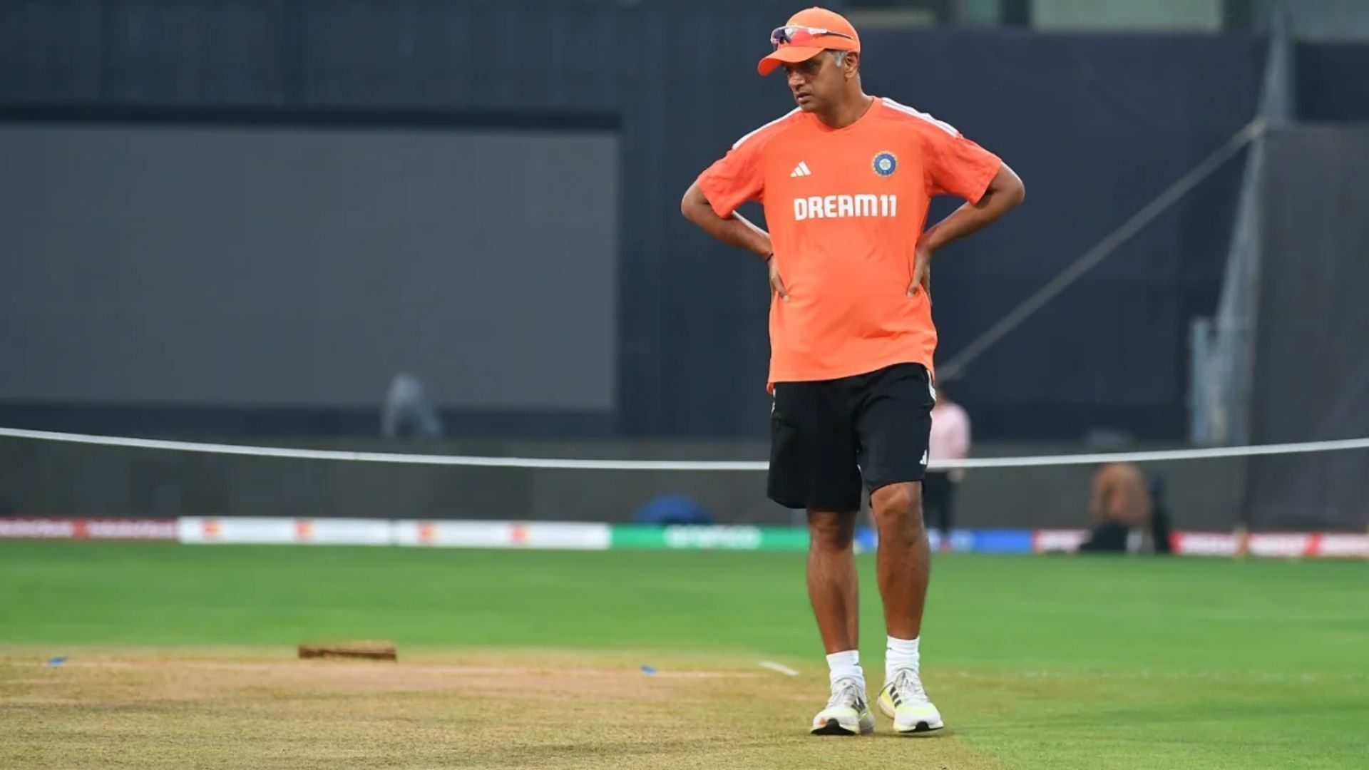 Rahul Dravid examining the Wakhede Pitch (P.C.:ICC/Getty)