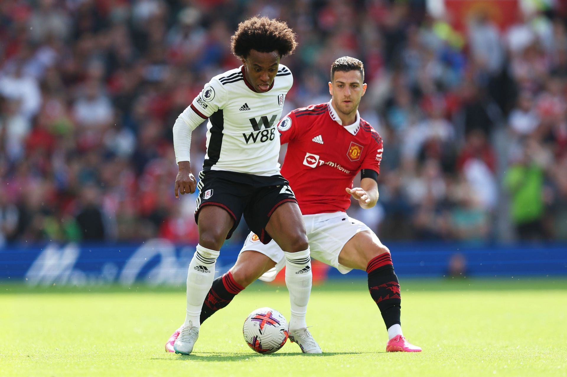 Manchester United v Fulham FC - Premier League