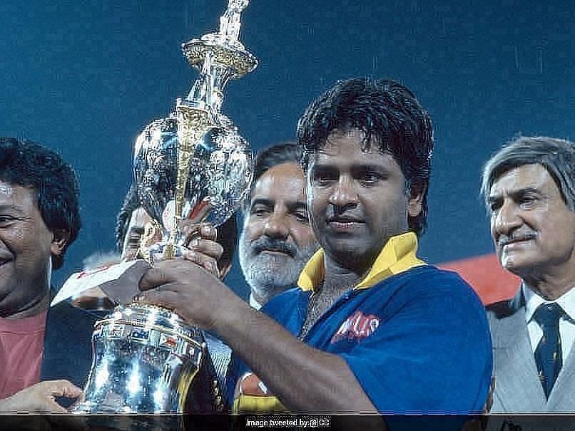 49h13dn8_arjuna-ranatunga-twitter_625x300_17_March_21.jpg (806&times;605)