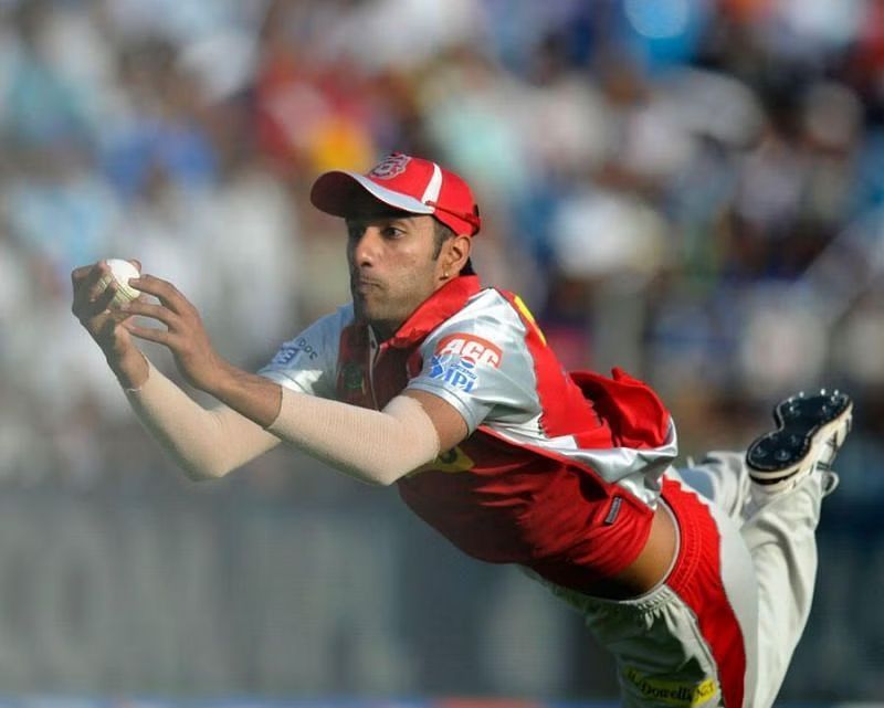 Gurkeerat Singh Mann in action for Kings XI Punjab.