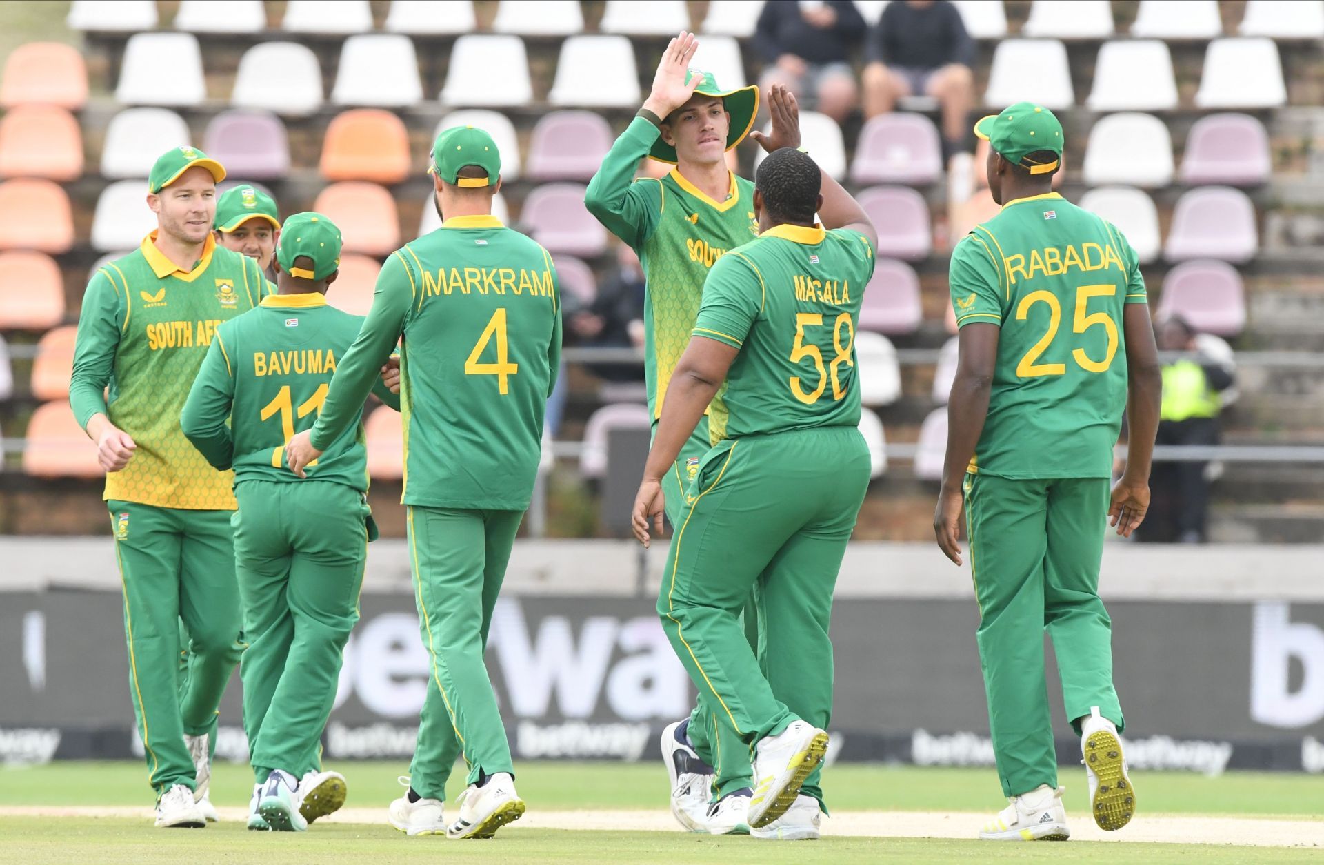 Sisanda Magala celebrates with his team: South Africa v Netherlands - 1st ODI