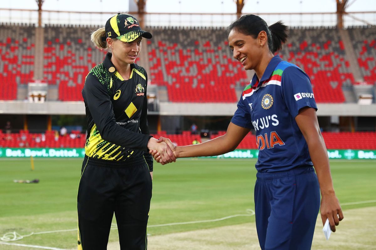 Meg Lanning and Harmanpreet Kaur 