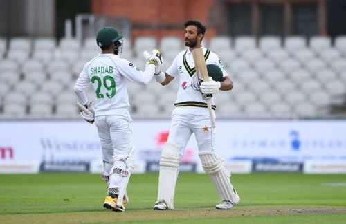 Shan Masood celebrates his hundred. (Credits: Twitter)