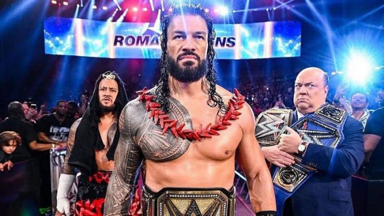 सोलो सिकोआ, अनडिस्प्यूटेड WWE यूनिवर्सल चैंपियन रोमन रेंस और पॉल हेमन 