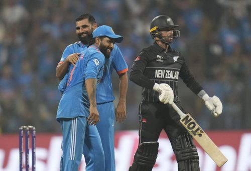 Mohammed Shami dismissed Devon Conway to give India their first breakthrough. [P/C: AP]