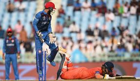 [Watch] Max ODowd falls prey to incredible direct hit from the deep in NED vs AFG 2023 World Cup match