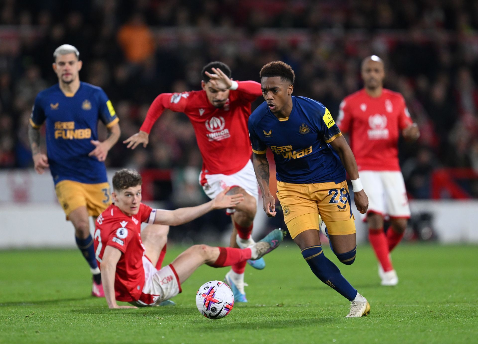 Nottingham Forest v Newcastle United - Premier League