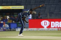 3 reasons why Alzarri Joseph at ₹11.50 crore is a bad signing for RCB in IPL 2024