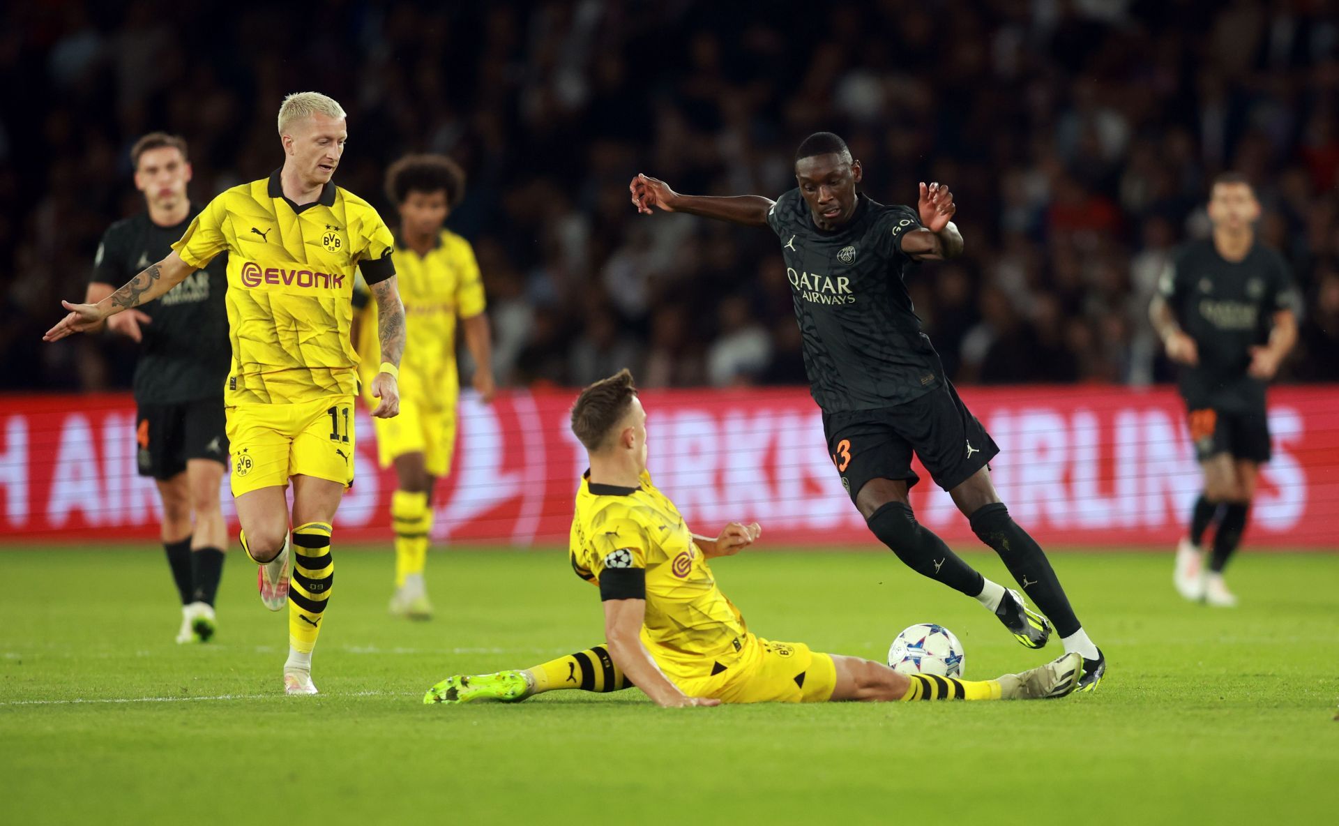 Paris Saint-Germain v Borussia Dortmund: Group F - UEFA Champions League 2023/24