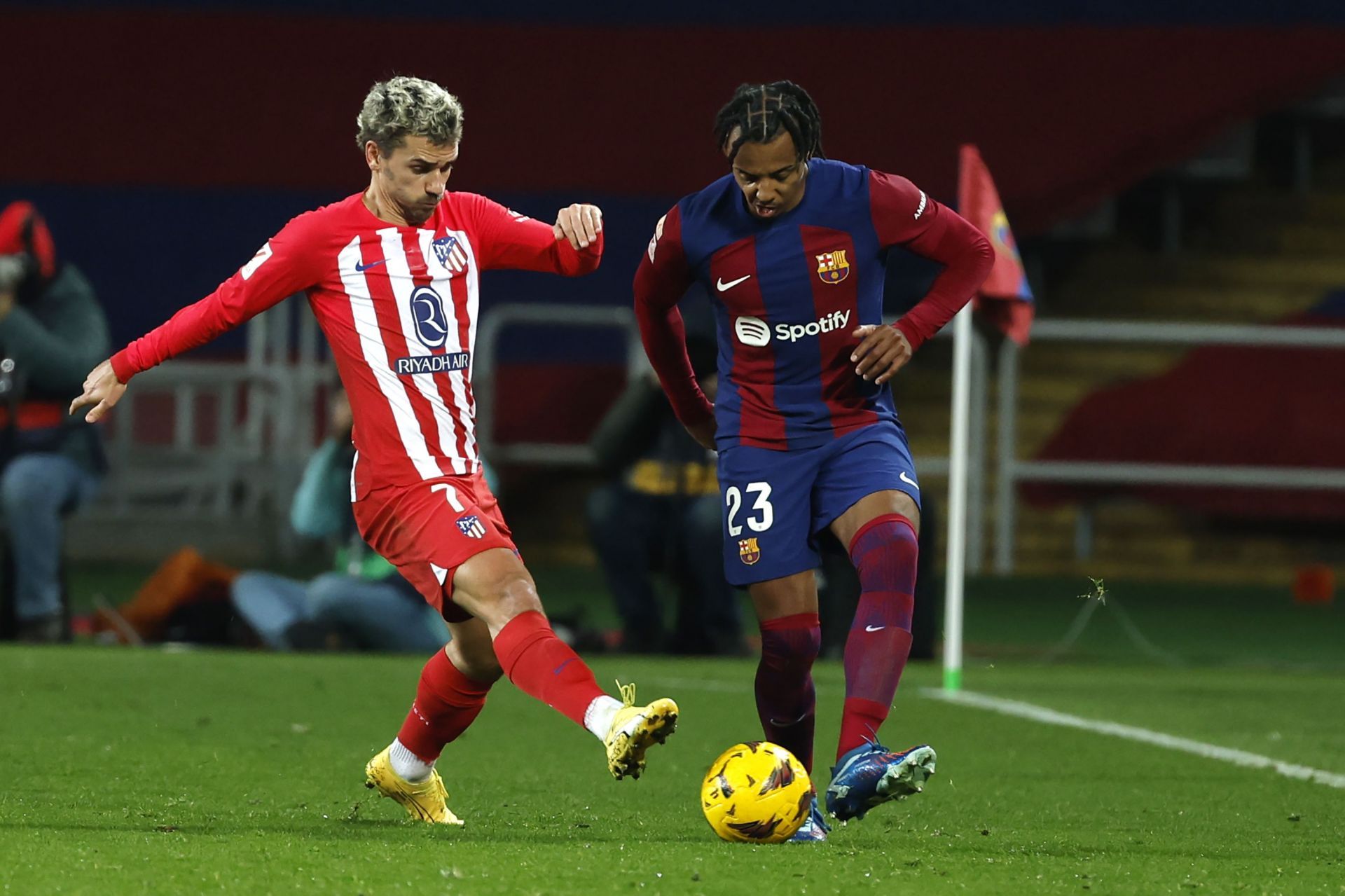 Antoine Griezmann (left)