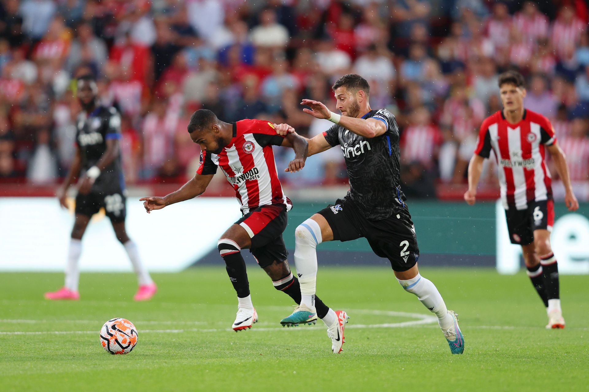 Brentford FC v Crystal Palace - Premier League