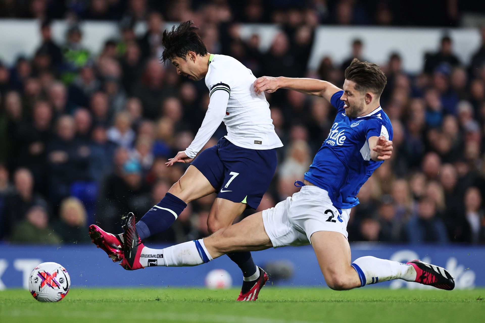 Everton FC v Tottenham Hotspur - Premier League