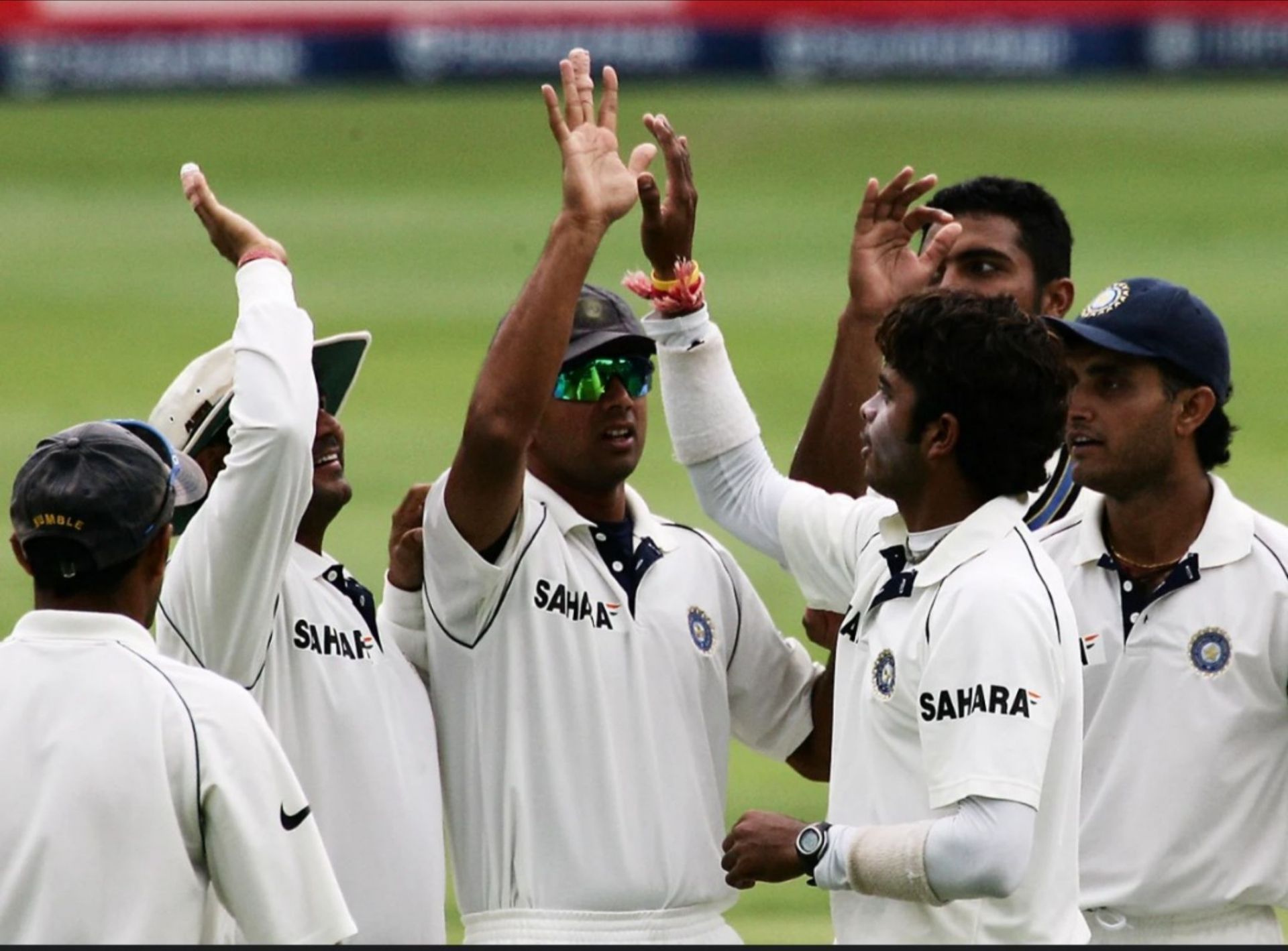 Rahul Dravid and his team vs South Africa in 2006 [Getty Images]