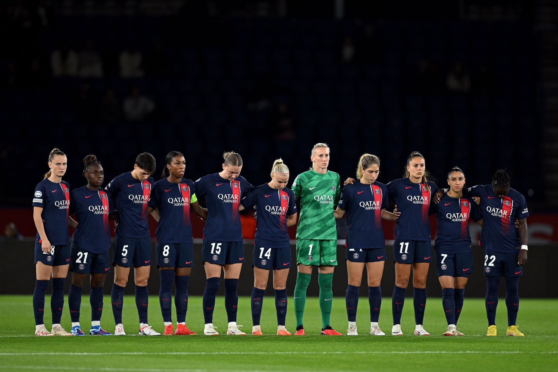 Paris Saint-Germain v Manchester United - UEFA Women