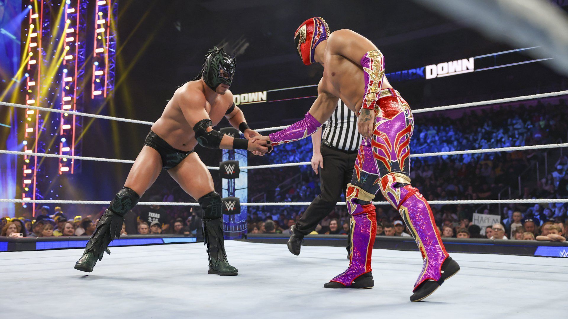 Axiom and Dragon Lee recently faced off on SmackDown.