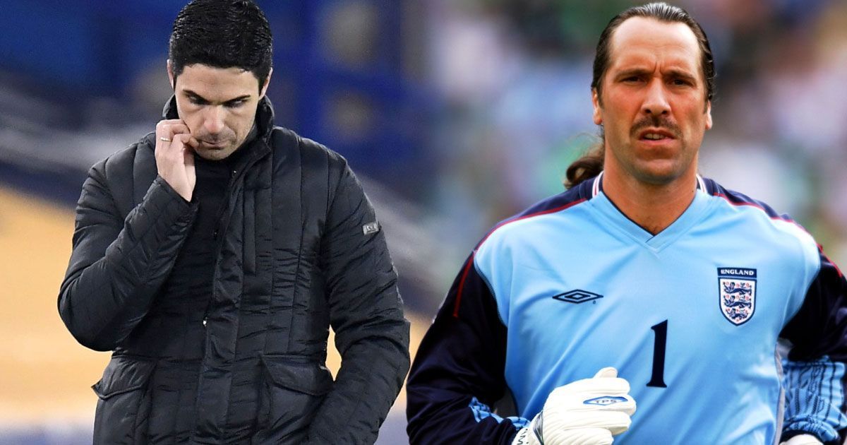 David Seaman and Mikel Arteta (via Getty Images)