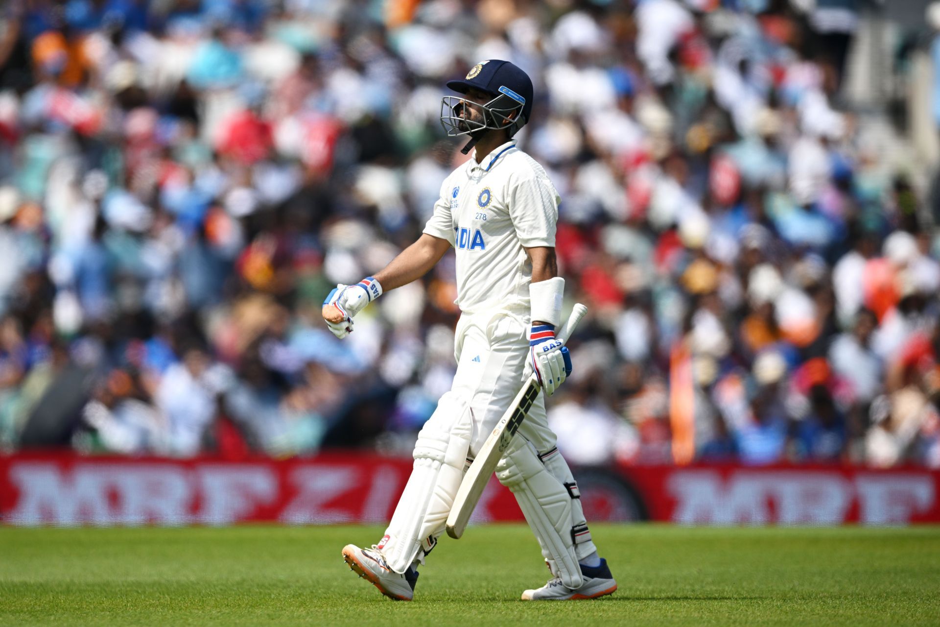 &lt;a href=&#039;https://www.sportskeeda.com/player/ajinkya-rahane&#039; target=&#039;_blank&#039; rel=&#039;noopener noreferrer&#039;&gt;Ajinkya Rahane&lt;/a&gt; walks off: Australia v India - ICC World Test Championship Final 2023: Day Five