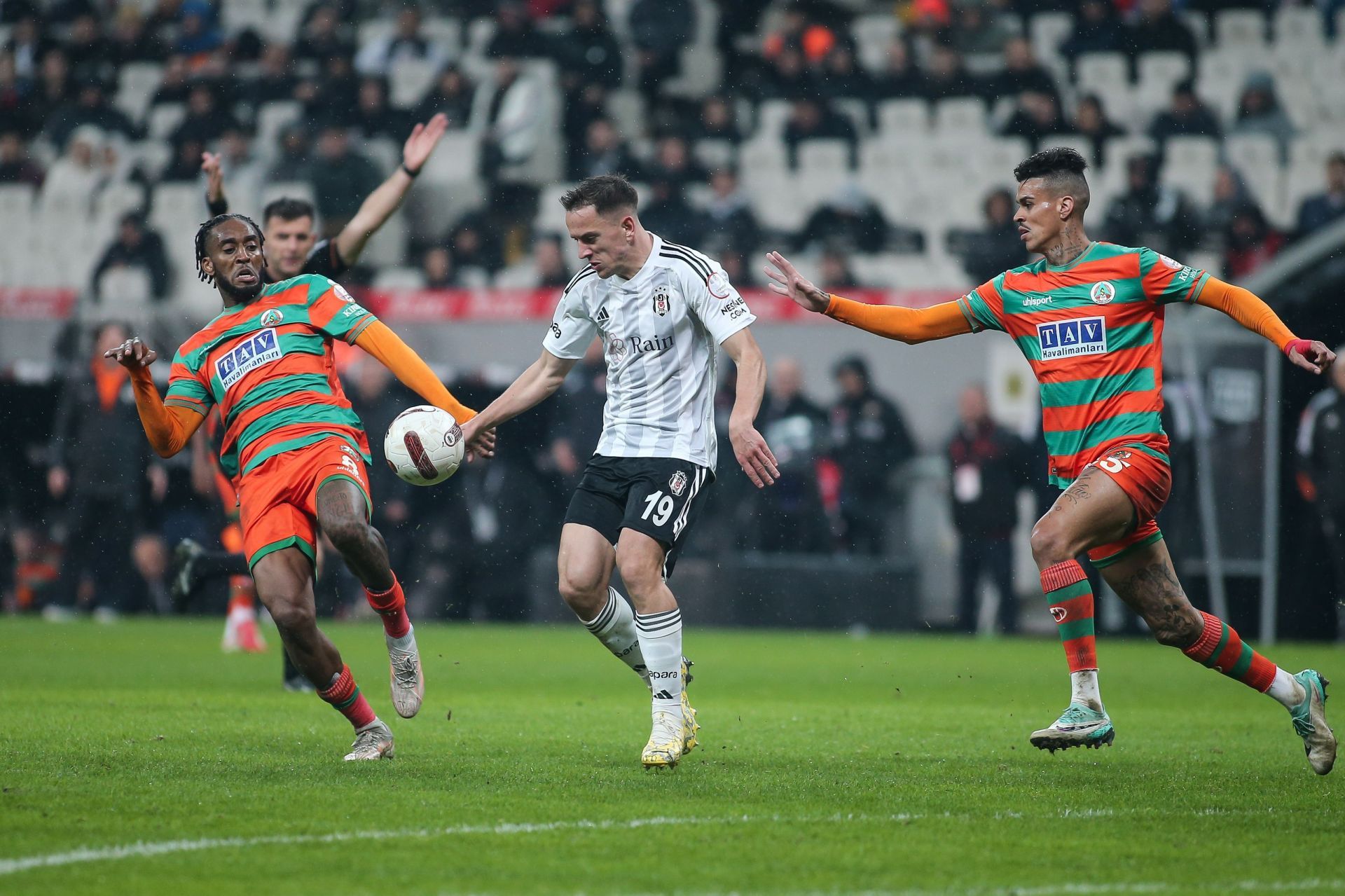 Besiktas v Alanyaspor - Turkish Super League