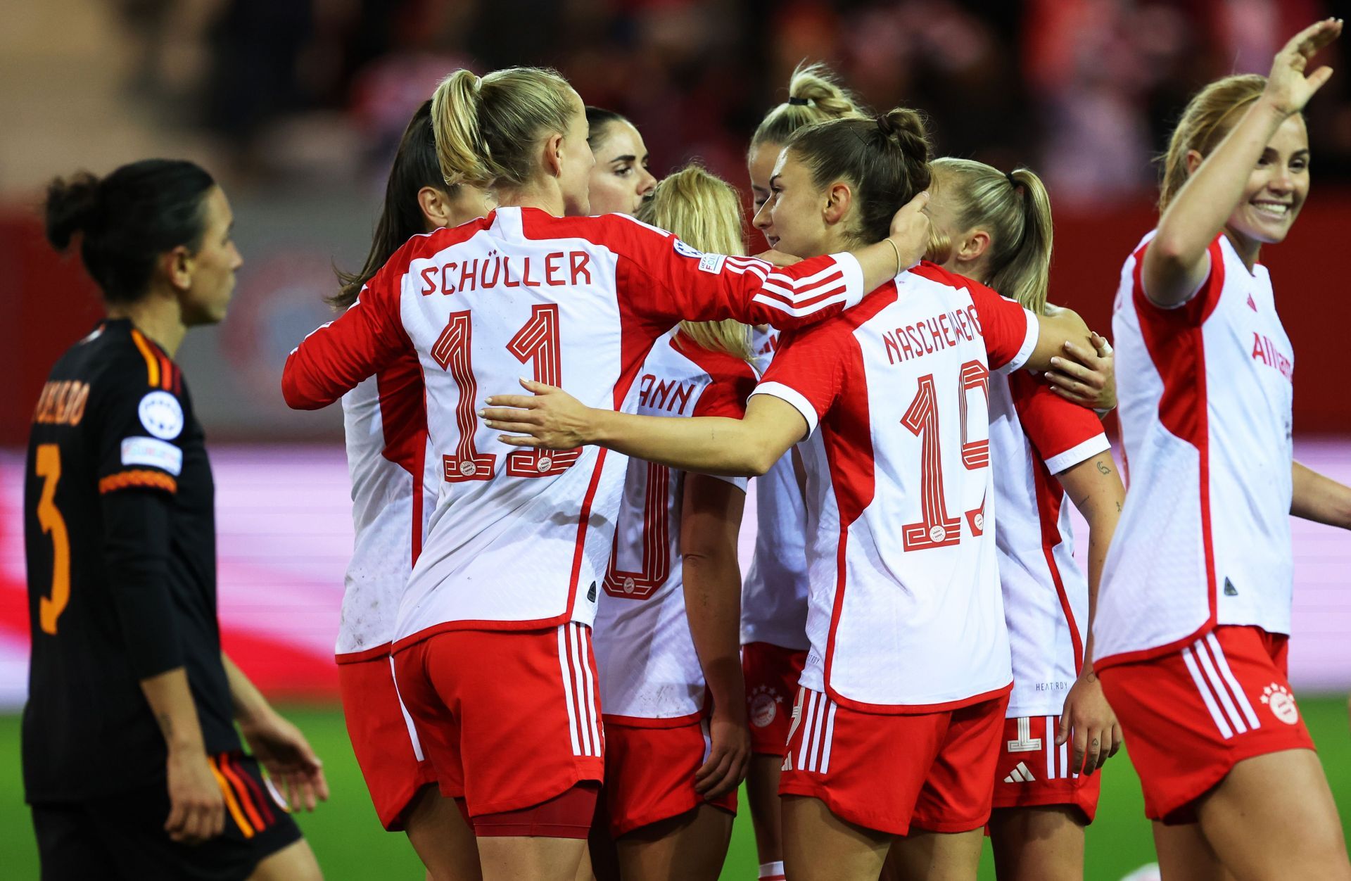 FC Bayern M&uuml;nchen v AS Roma: Group C - UEFA Women