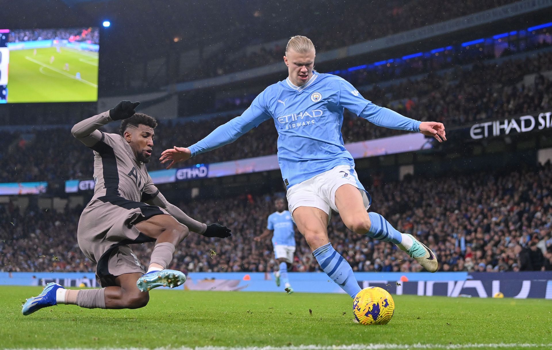 Manchester City v Tottenham Hotspur - Premier League