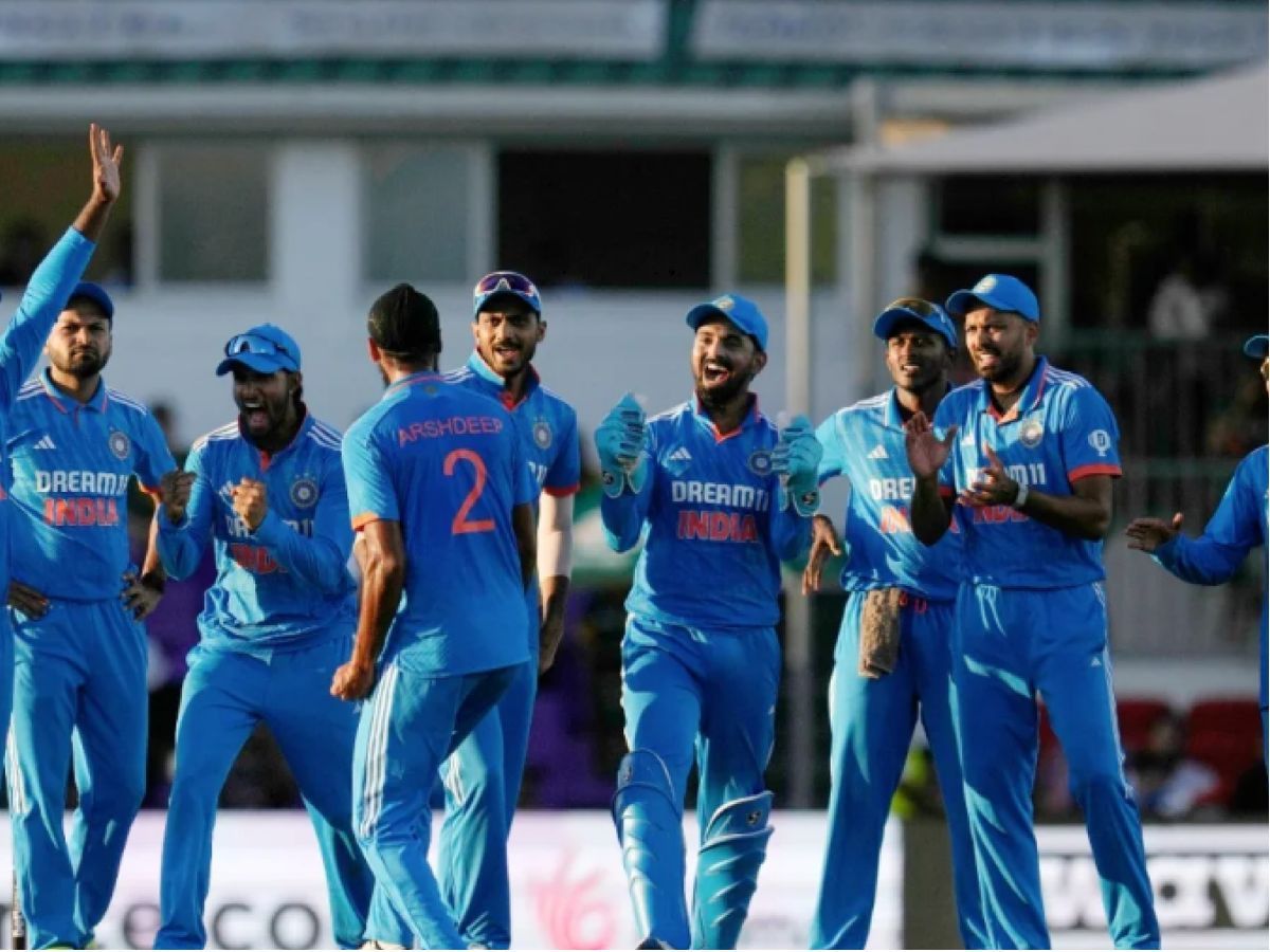 India celebrate a wicket during the final ODI. (Pic: AP) 