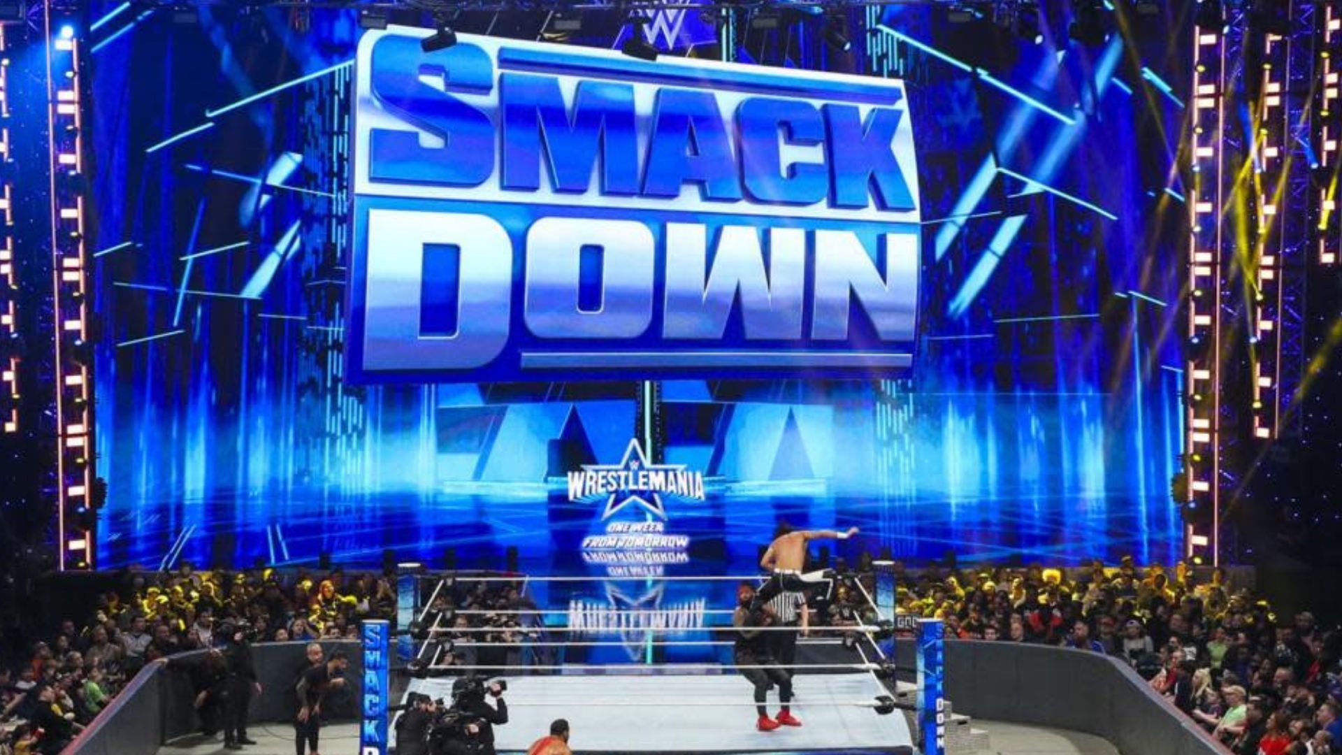 WWE SmackDown tonight could see a new alliance form