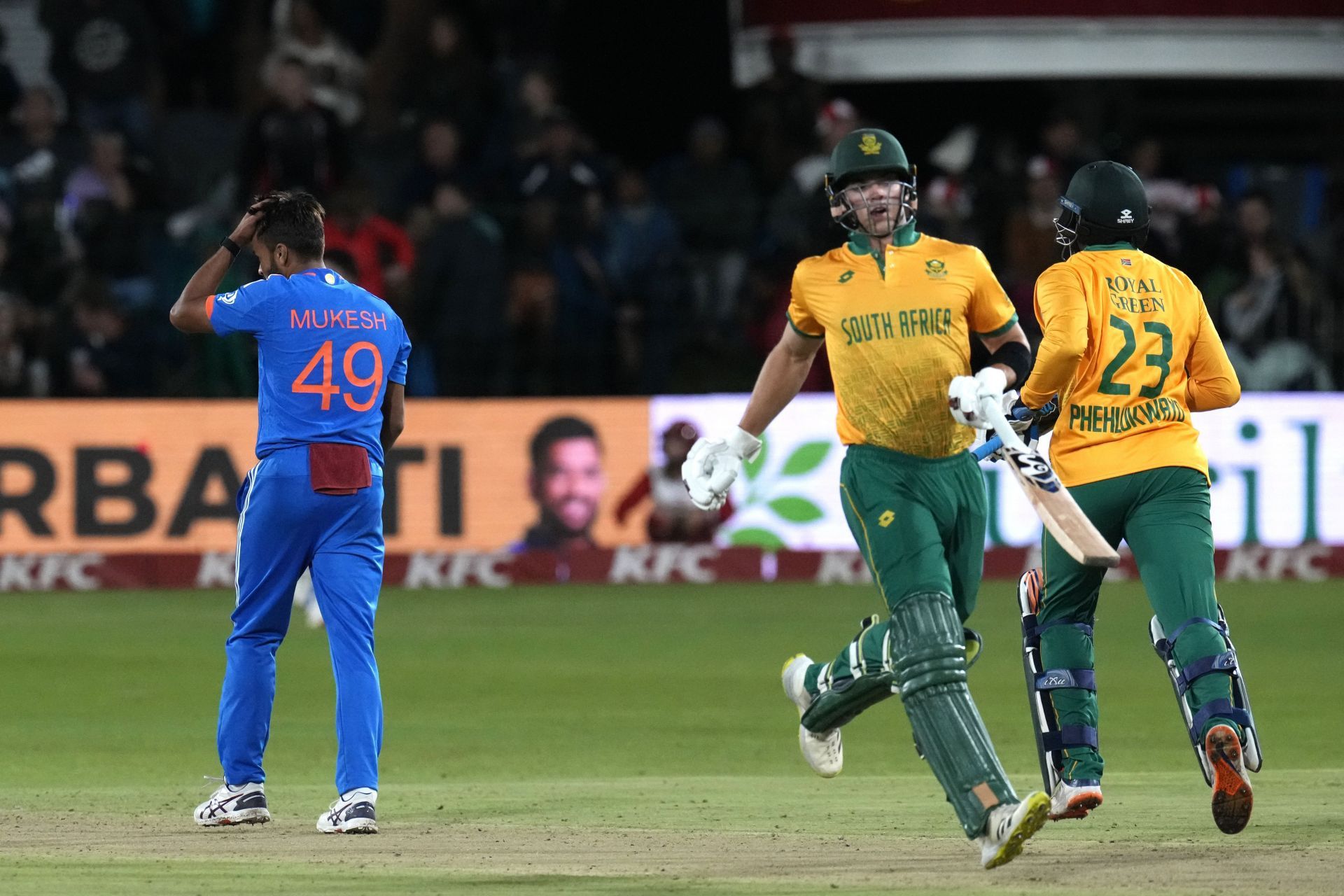 South Africa won the second T20I by five wickets. (Pic: AP)
