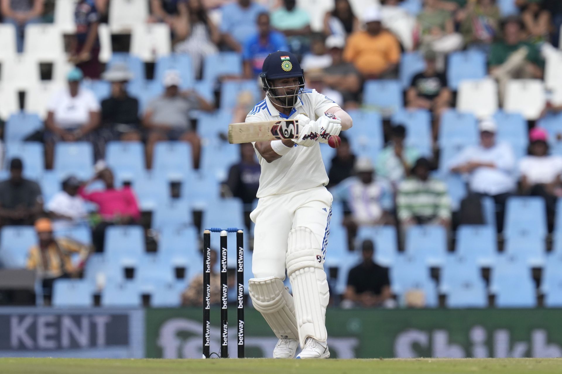 KL Rahul's defiant century took India to a decent first-innings total.