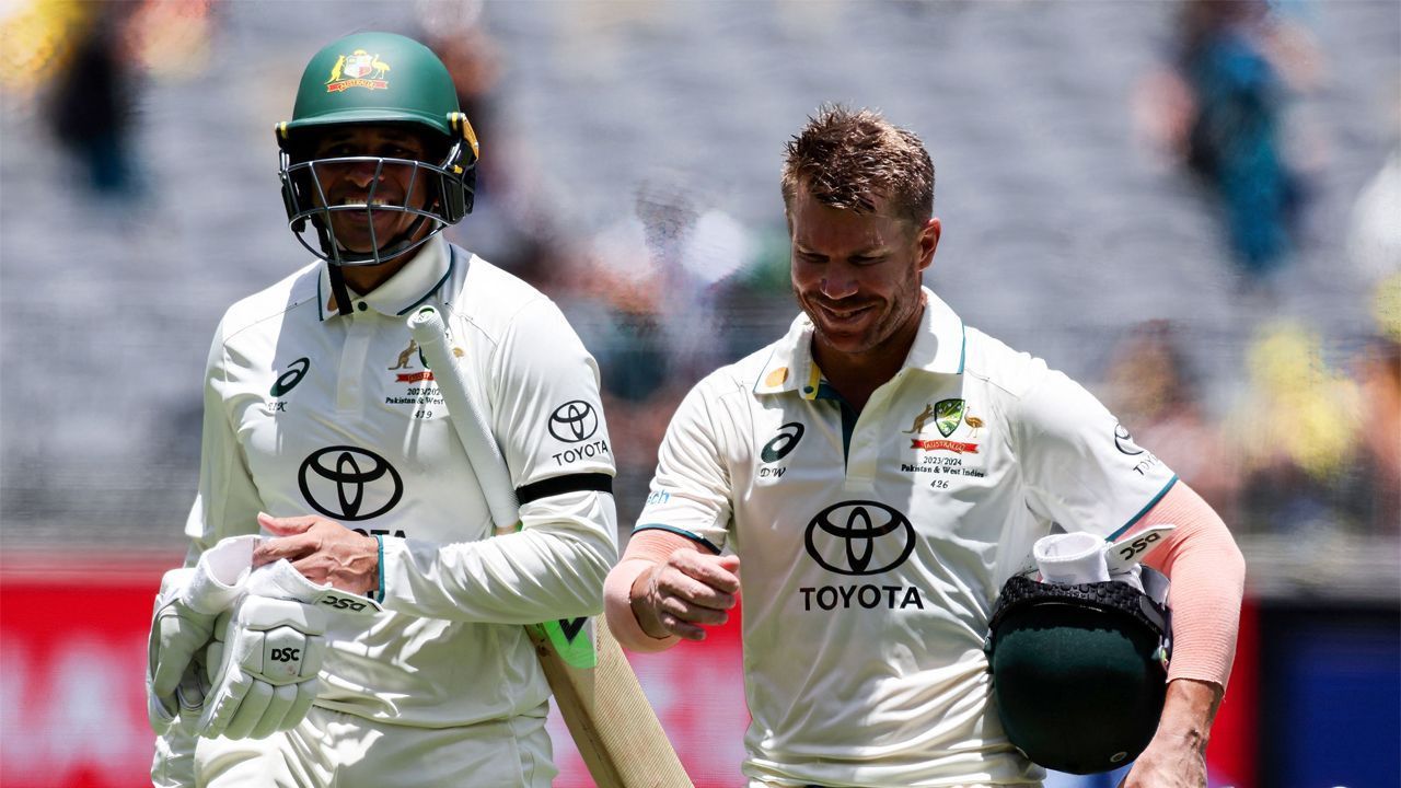 Usman Khawaja and David Warner. (Credits: TOI Sports Twitter)