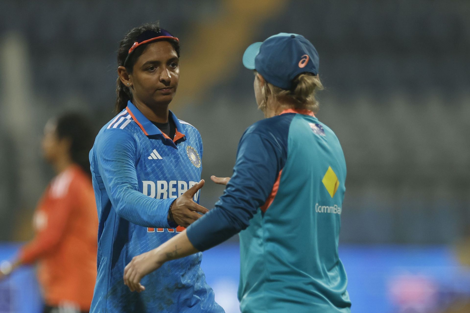 Harmanpreet Kaur could take a leaf out of Alyssa Healy&#039;s book