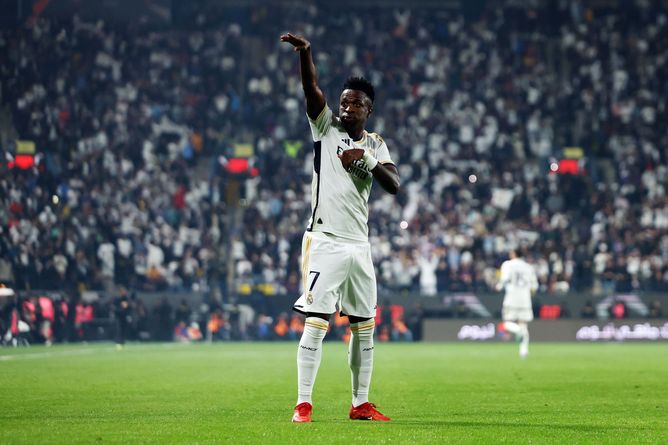 Carlos Alcaraz and Jadon Sancho in awe of Vinicius Jr's iconic hattrick in Real Madrid's 4-1 win against Barcelona