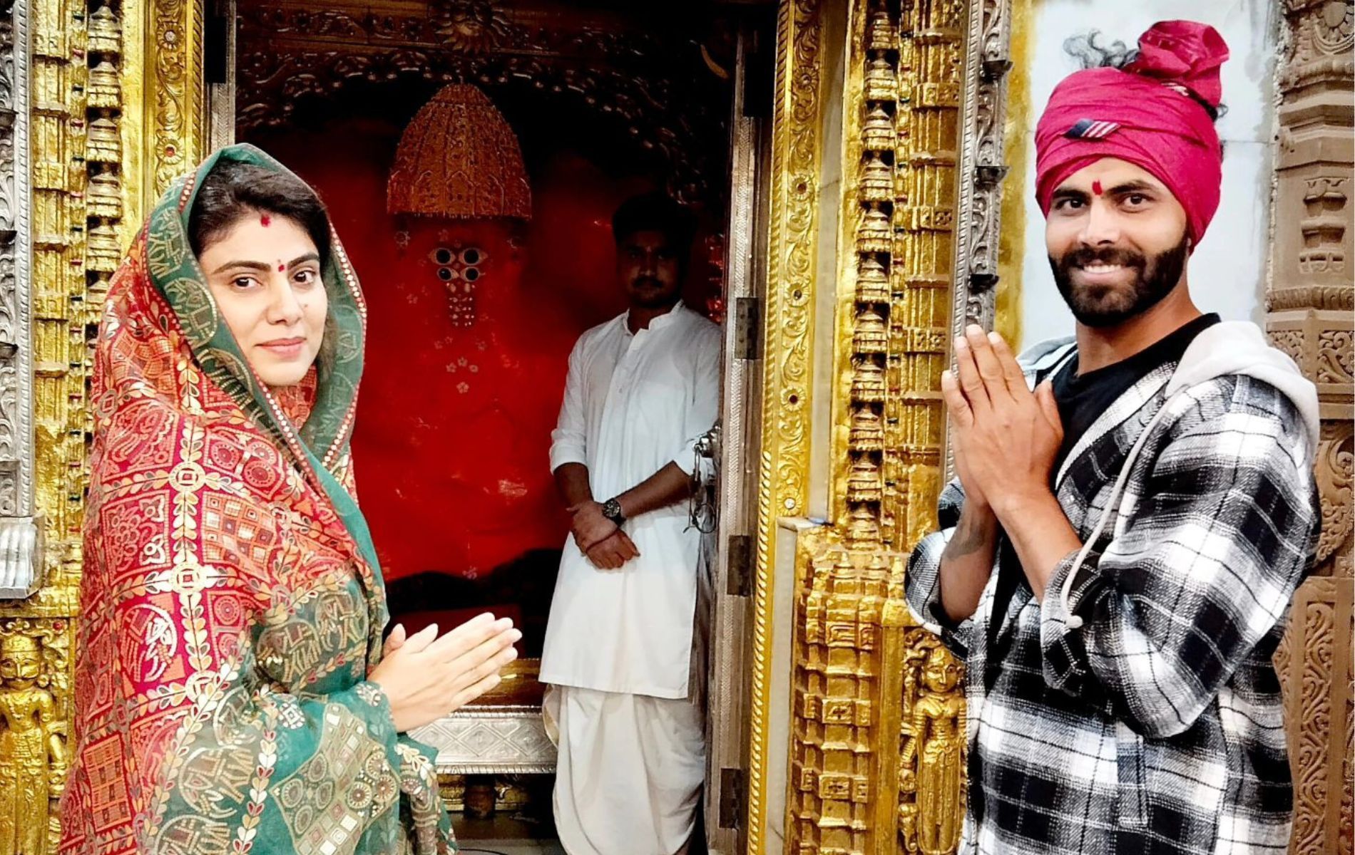 Ravindra Jadeja (R) with his wife Rivaba (L). 