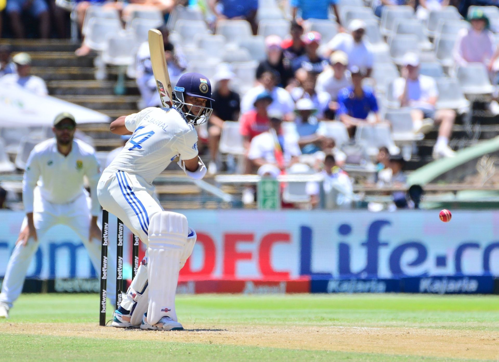 &lt;a href=&#039;https://www.sportskeeda.com/player/jaiswal-yashasvi&#039; target=&#039;_blank&#039; rel=&#039;noopener noreferrer&#039;&gt;Yashasvi Jaiswal&lt;/a&gt; bats in the second innings of the South Africa v India - 2nd Test